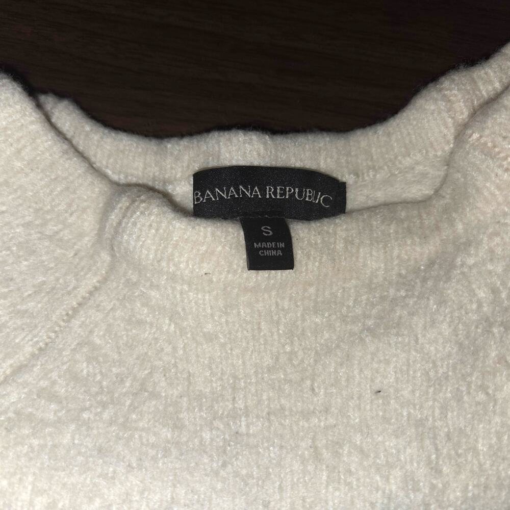 Banana Republic Black and White Crop Top - Size Small - Picture 6 of 6